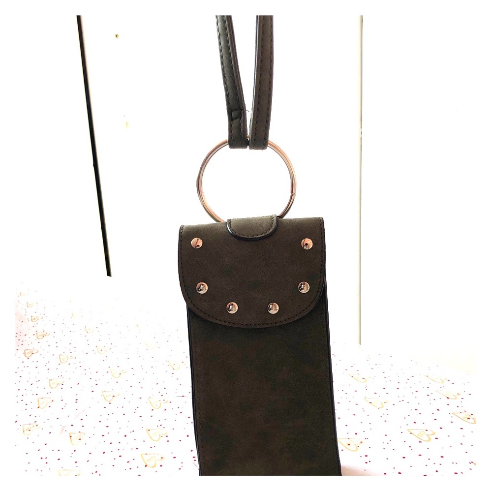 American Eagle - Phone Bag